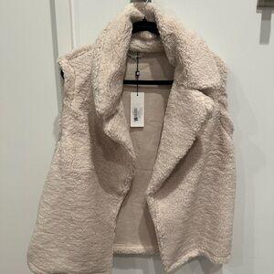 NWT Molly Bracken Cream Teddy Jacket Plush Cozy Style Vest- Sz M